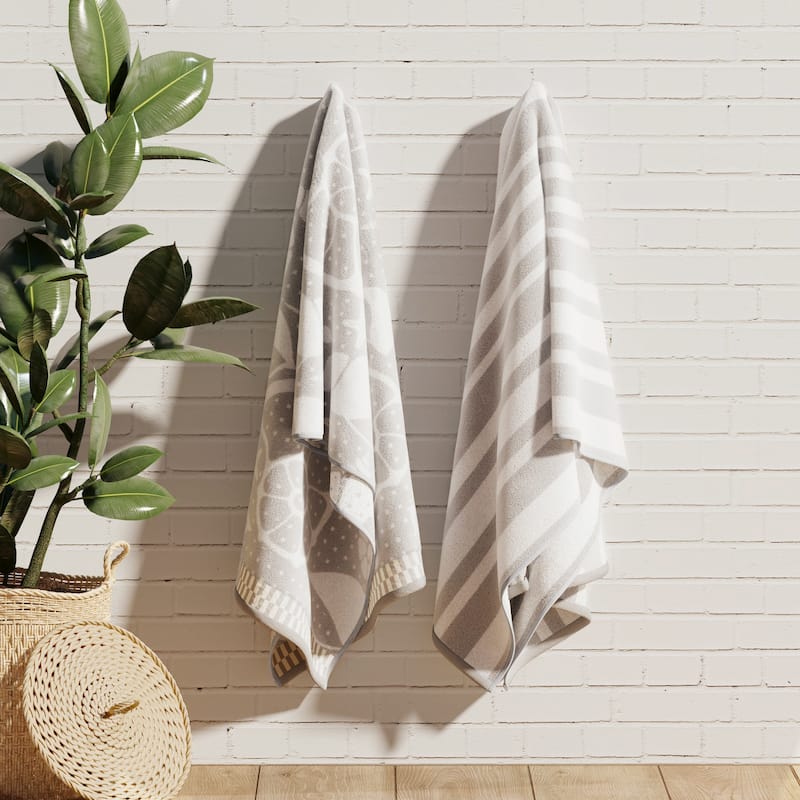 Linery & Co. 100% Cotton Jacquard 2 Pack Summer Beach Towels - 2 Pack- 30" x 60" - Grey/White Seashells / Stripe