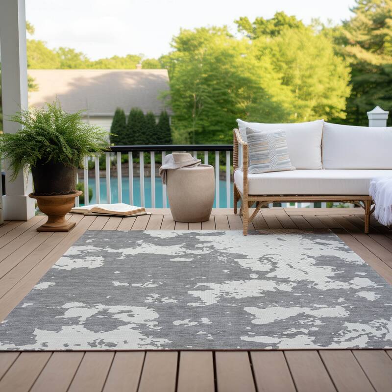 Machine Washable Indoor/ Outdoor Chantille Abstract Rug