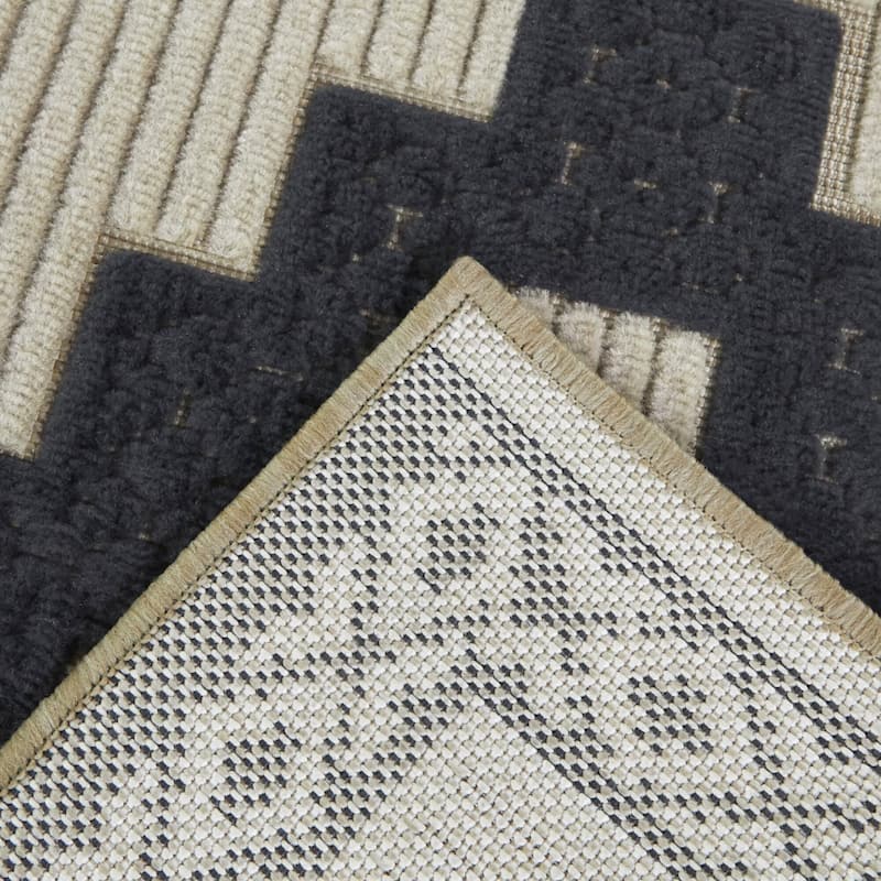 Cernuda Southwestern Diamond Area Rug