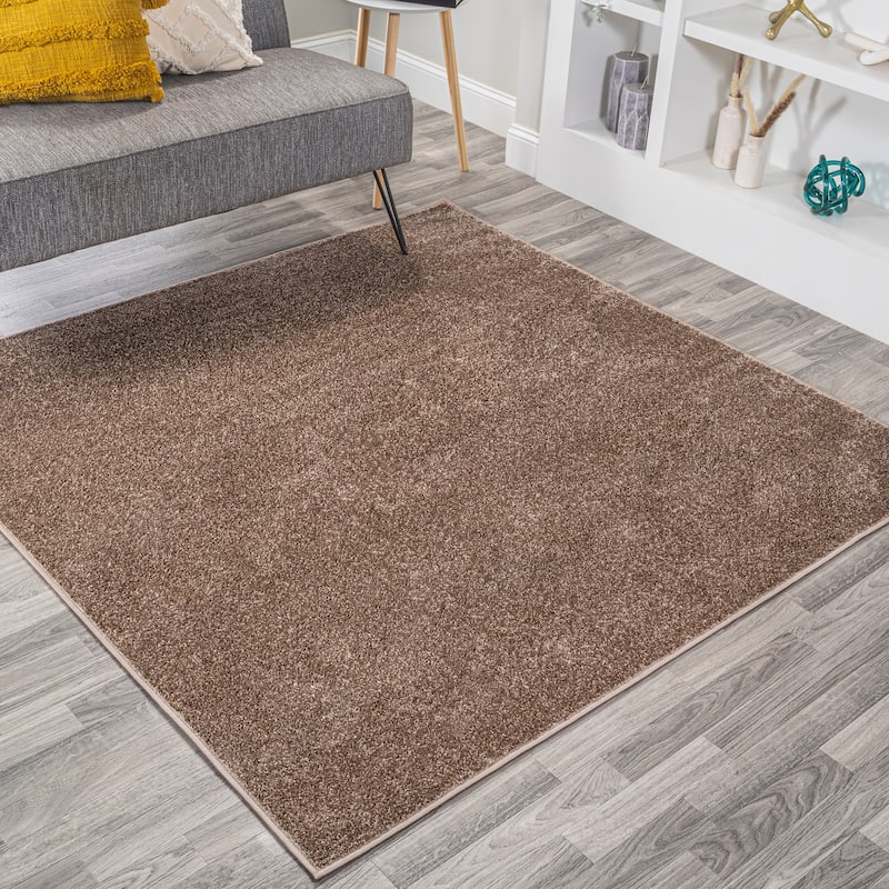 JONATHAN Y Tumbling Solid Low-Pile Area Rug - 7' Square - Brown