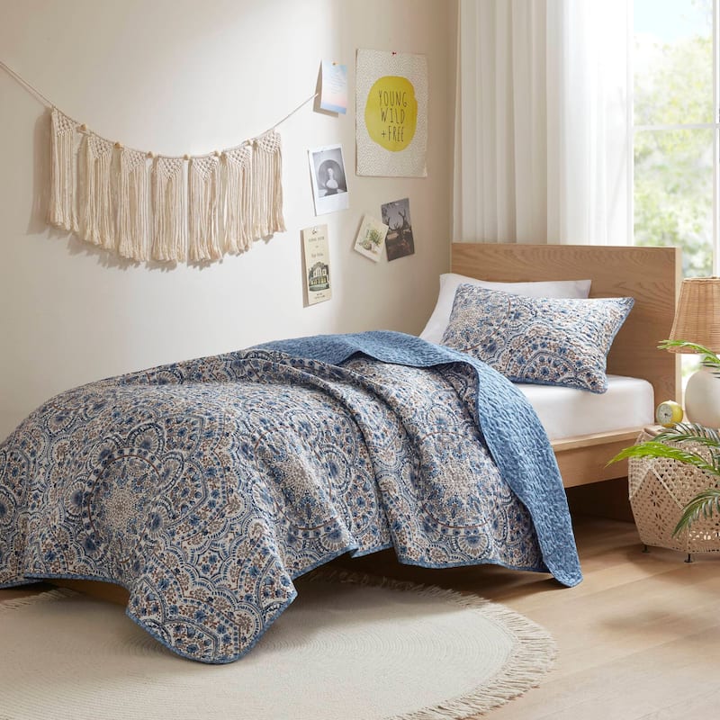 Chelsea Square Valerie Boho Floral Reversible Quilt