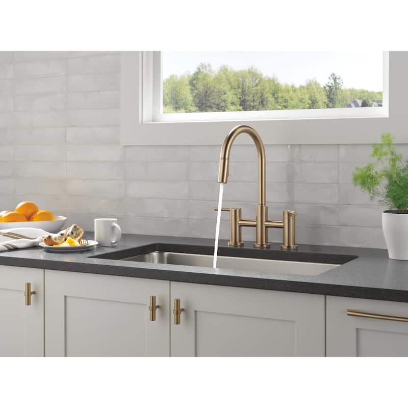 Delta 39876LF Nicoli 1.8 GPM Single Hole Pull Down Bridge Kitchen