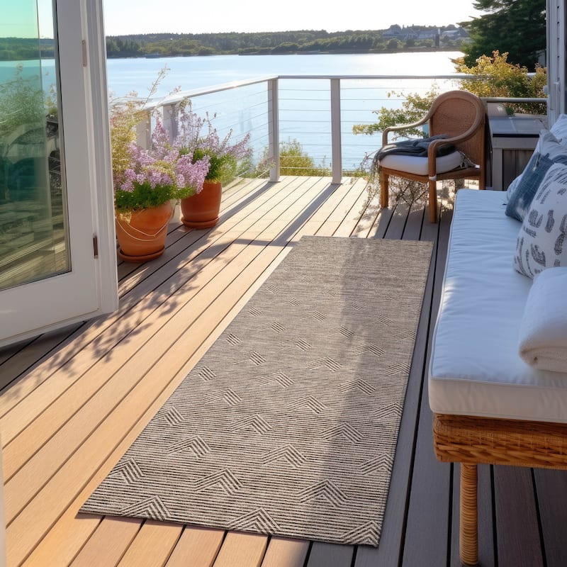 Machine Washable Indoor/ Outdoor Chantille Contemporary Stripe Rug - Brown - 2'3" x 7'6"