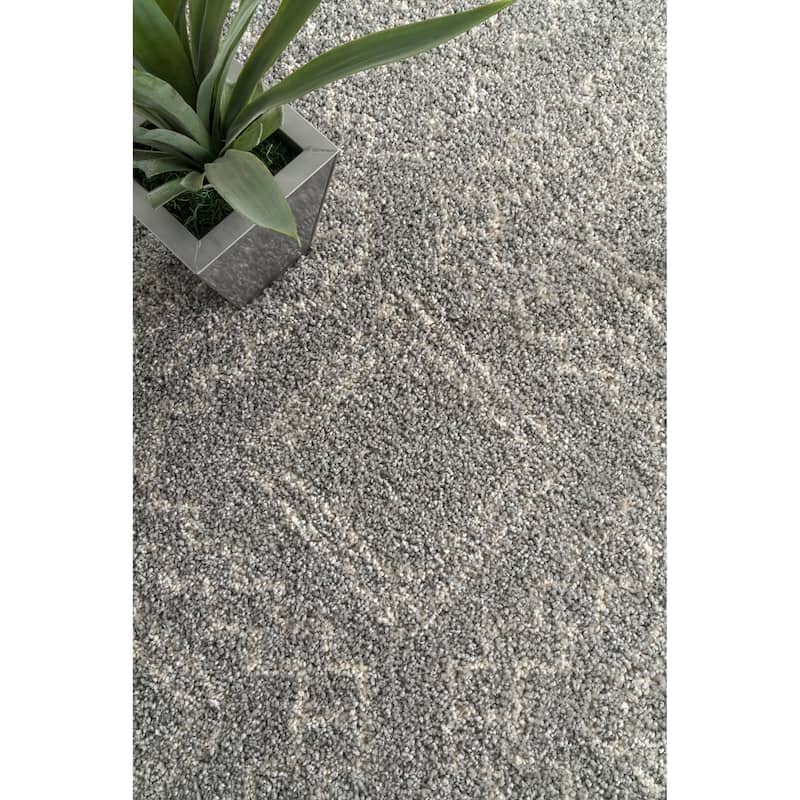 Nuloom Vasiliki Moroccan Shag Tasseled Area Rug