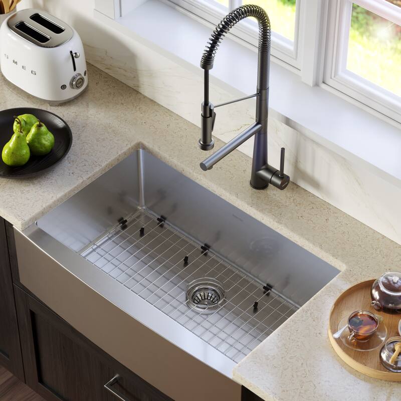 Karran Farmhouse/Apron Stainless Steel 33 in. Single Bowl Sink Kit