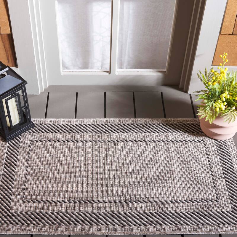 SAFAVIEH Courtyard Shpresa Indoor/ Outdoor Waterproof Patio Backyard Rug