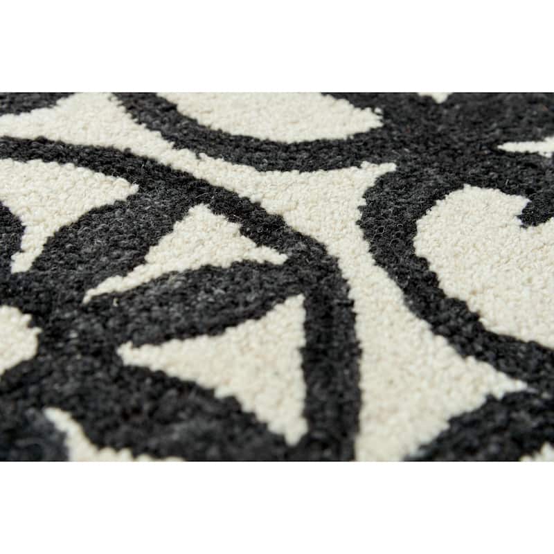 Alora Decor Neo Ivory and Black Hand-tufted Wool Blend Rug