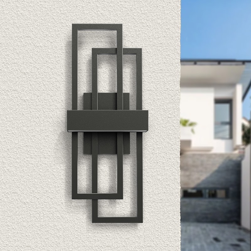 Maxax Wrought Iron LED Wall Light