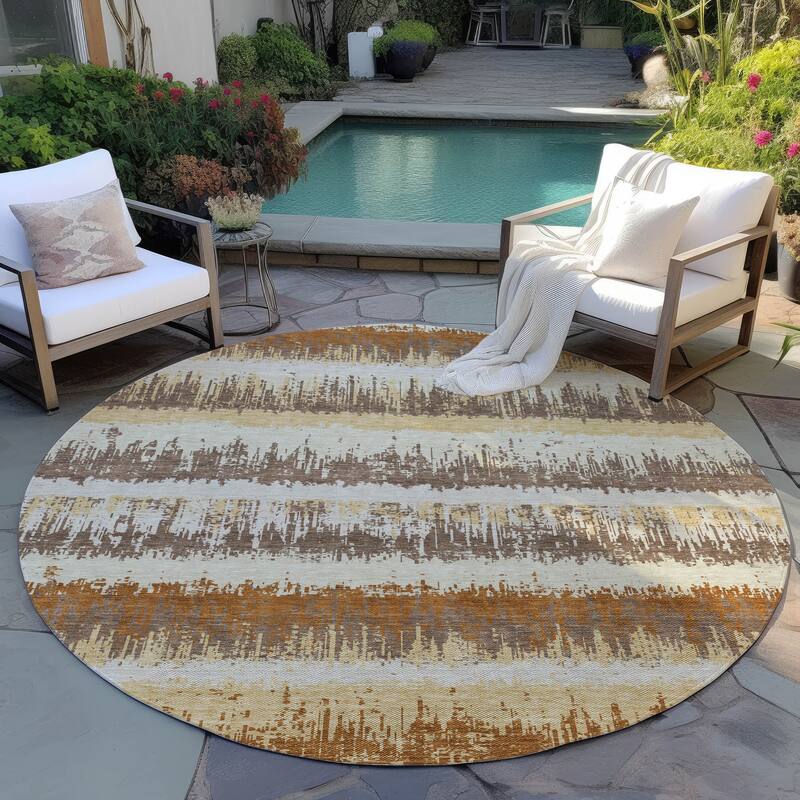 Machine Washable Indoor/ Outdoor Abstract Ombre Chantille Rug - Mocha - 8' x 8'