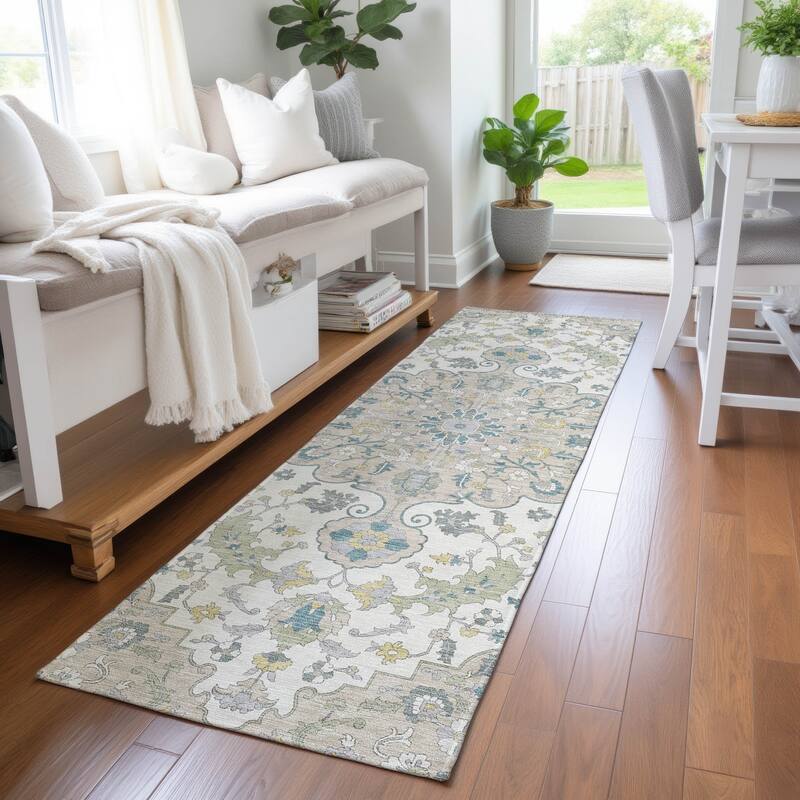 Machine Washable Indoor/ Outdoor Traditional Indore Chantille Rug