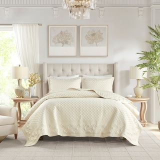 Croscill Versailles 3 Piece Quilt Set