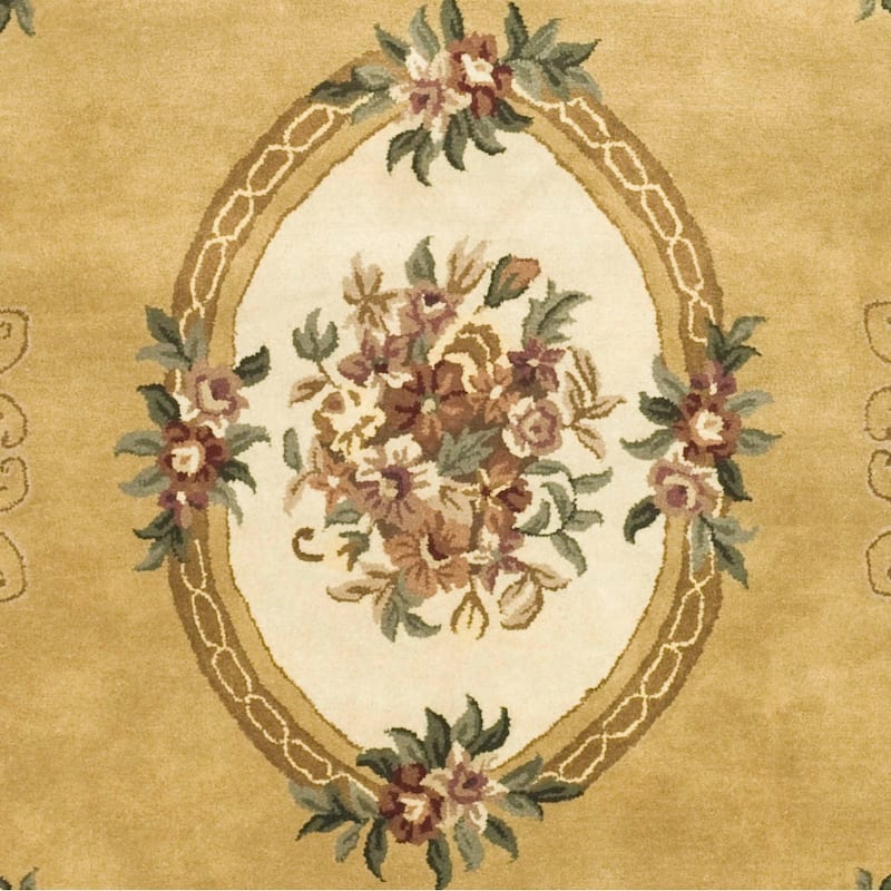 SAFAVIEH Handmade Classic Mira Traditional Oriental Wool Rug