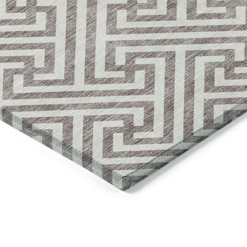 HomeRoots Geometric Transitional Rectangle Outdoor Rug