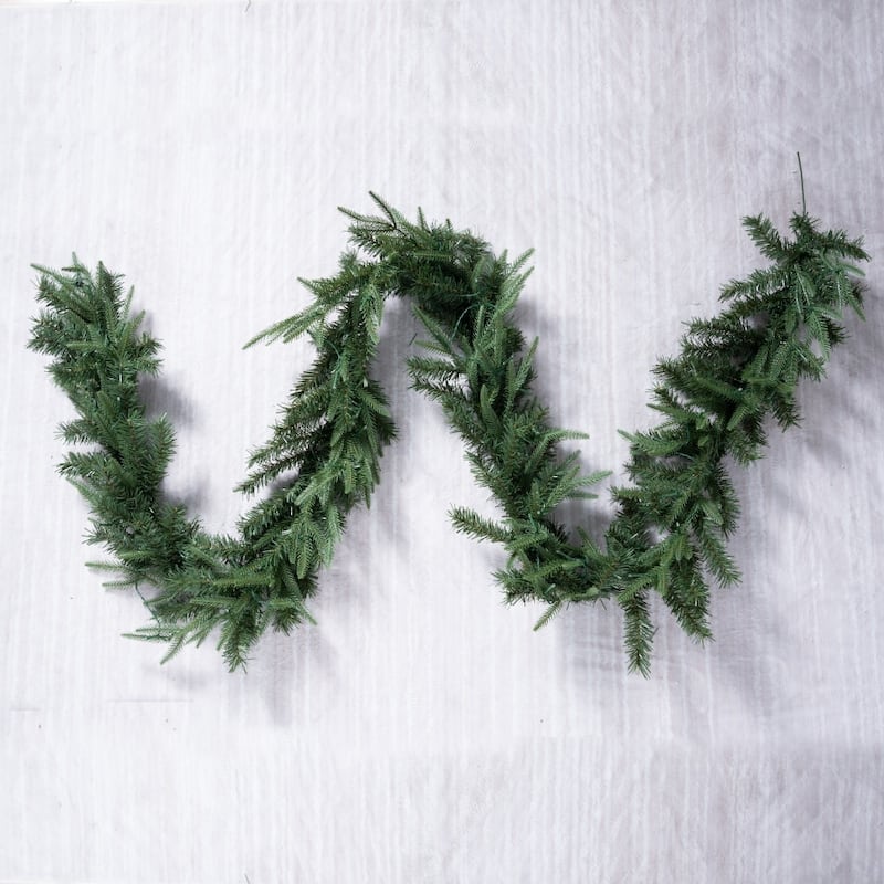 106.29" Lush Green Christmas Artificial Garland for Holiday Charm