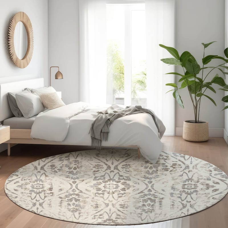 Machine Washable Indoor/ Outdoor Chantille Traditional Distressed Rug