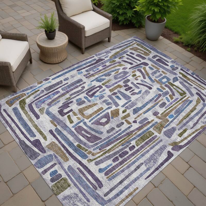 Machine Washable Indoor/ Outdoor Global Geo Chantille Rug