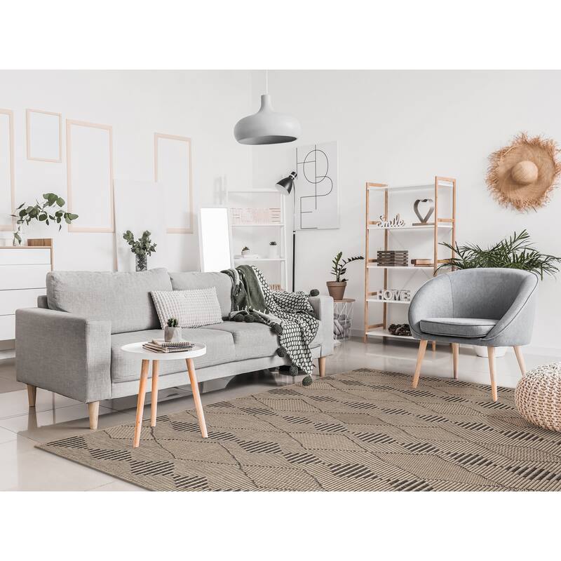 Liora Manne Monaco Diamonds Indoor/Outdoor Area Rug - 7'10" Square - Taupe