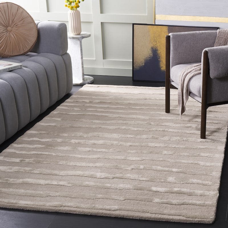 SAFAVIEH Handmade Soho Vitaliana Stripes N.Z. Wool Rug