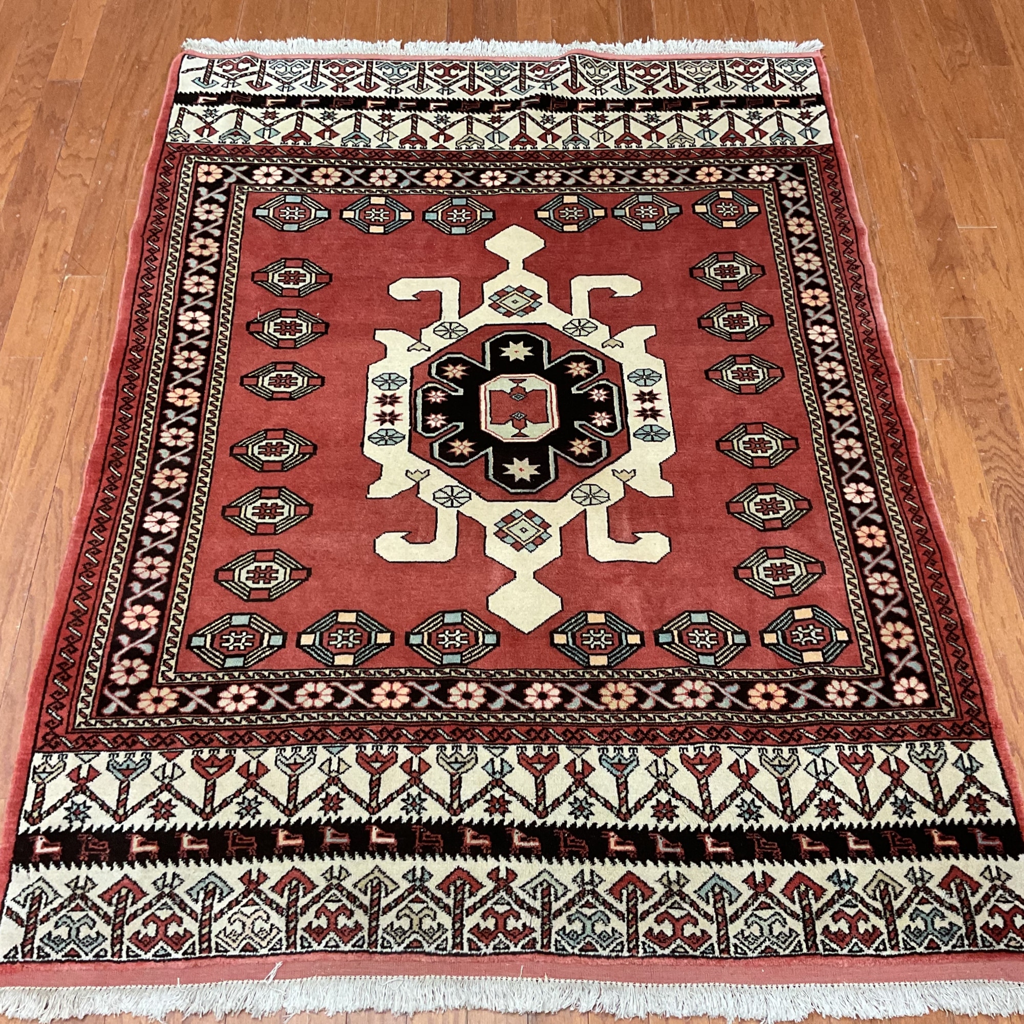 HERAT ORIENTAL Handmade Kurdish Wool Rug - 4'7" x 6'2"
