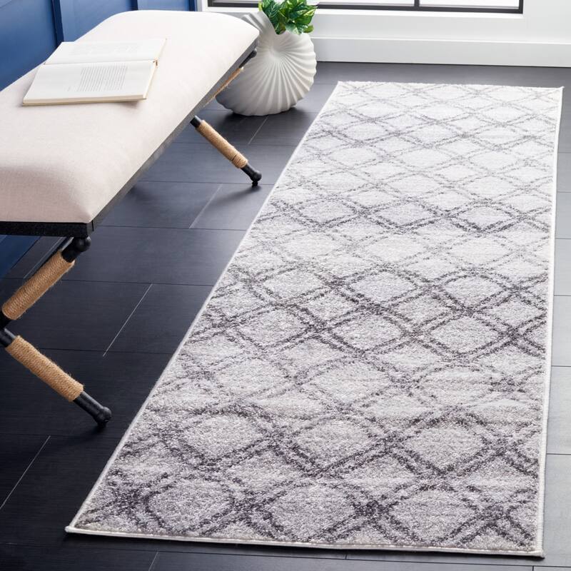 SAFAVIEH Adirondack Suchitra Vintage Boho Oriental Rug - 2'6" x 6' Runner - Silver/Charcoal
