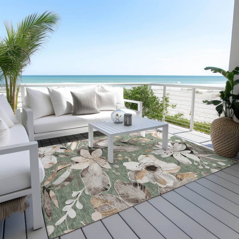 Machine Washable Indoor/ Outdoor Floral Chantille Rug