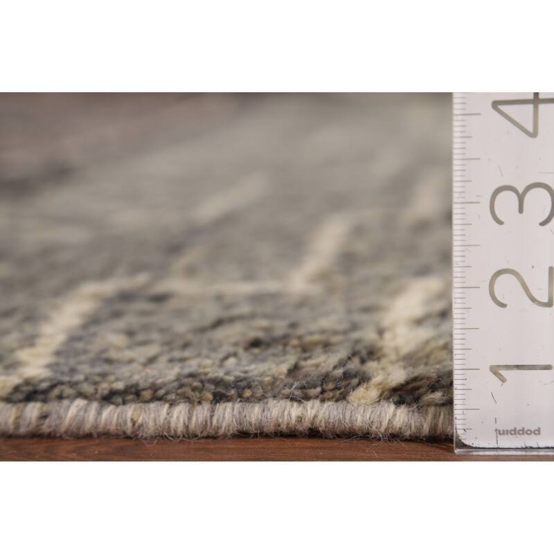 Plush Moroccan Area Rug Hand-Knotted Bedroom Wool Carpet - 6'10" x 9'10"