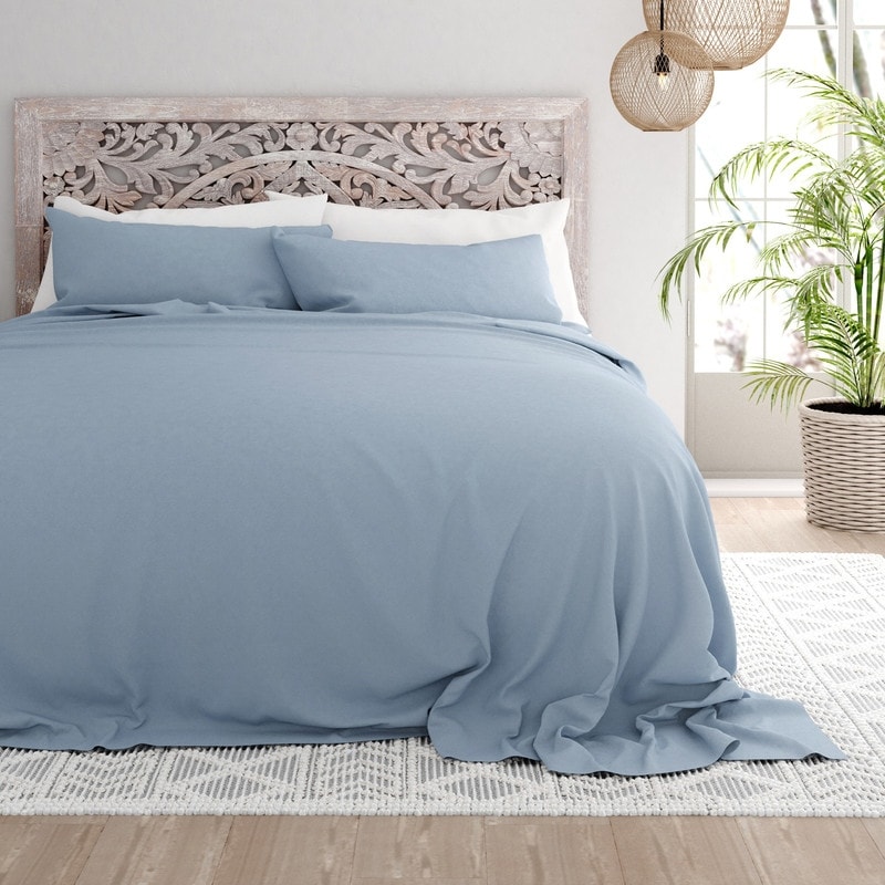 https://ak1.ostkcdn.com/images/products/is/images/direct/47210fa1b40cdf28949e970a87fb823d2ba5713c/Becky-Cameron-Premium-4-Piece-Ultra-Soft-Flannel-Bed-Sheet-Set.jpg