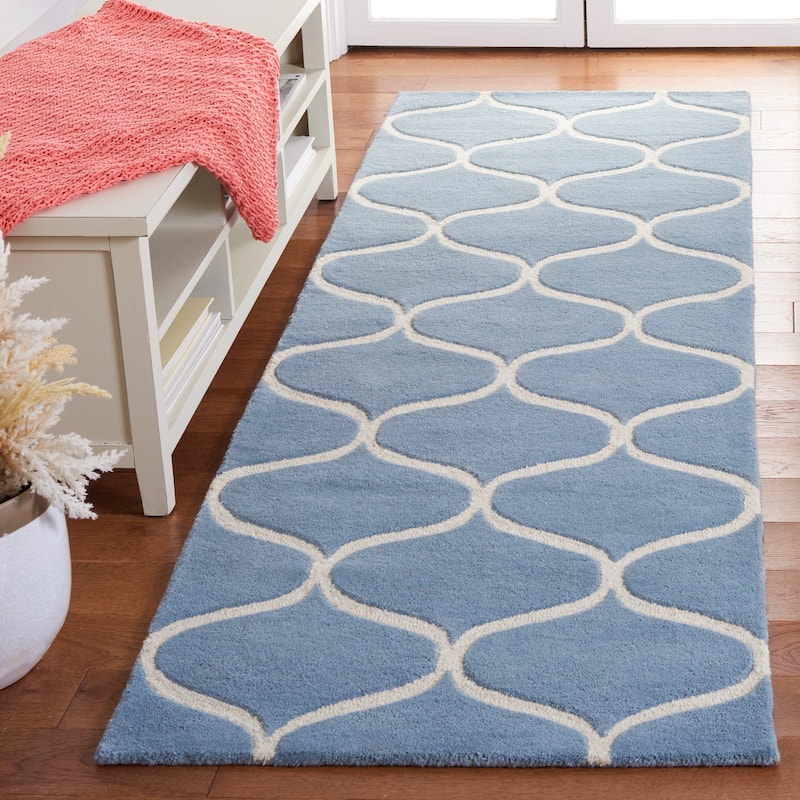 SAFAVIEH Handmade Cambridge Nenka Modern Wool Rug - 2'6" x 8' Runner - Light Blue/Ivory
