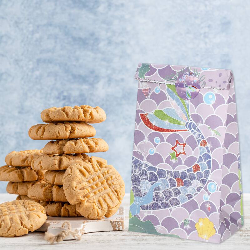 12 Pcs Paper Gift Bags, Party Bags Set, Birthday Gift Bags with Stickers, Candy Bags for Wrapping Gifts - Purple