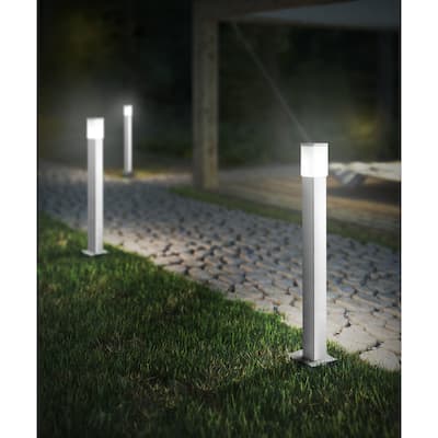 Calgary Outdoor Post Light with Stainless Steel Finish