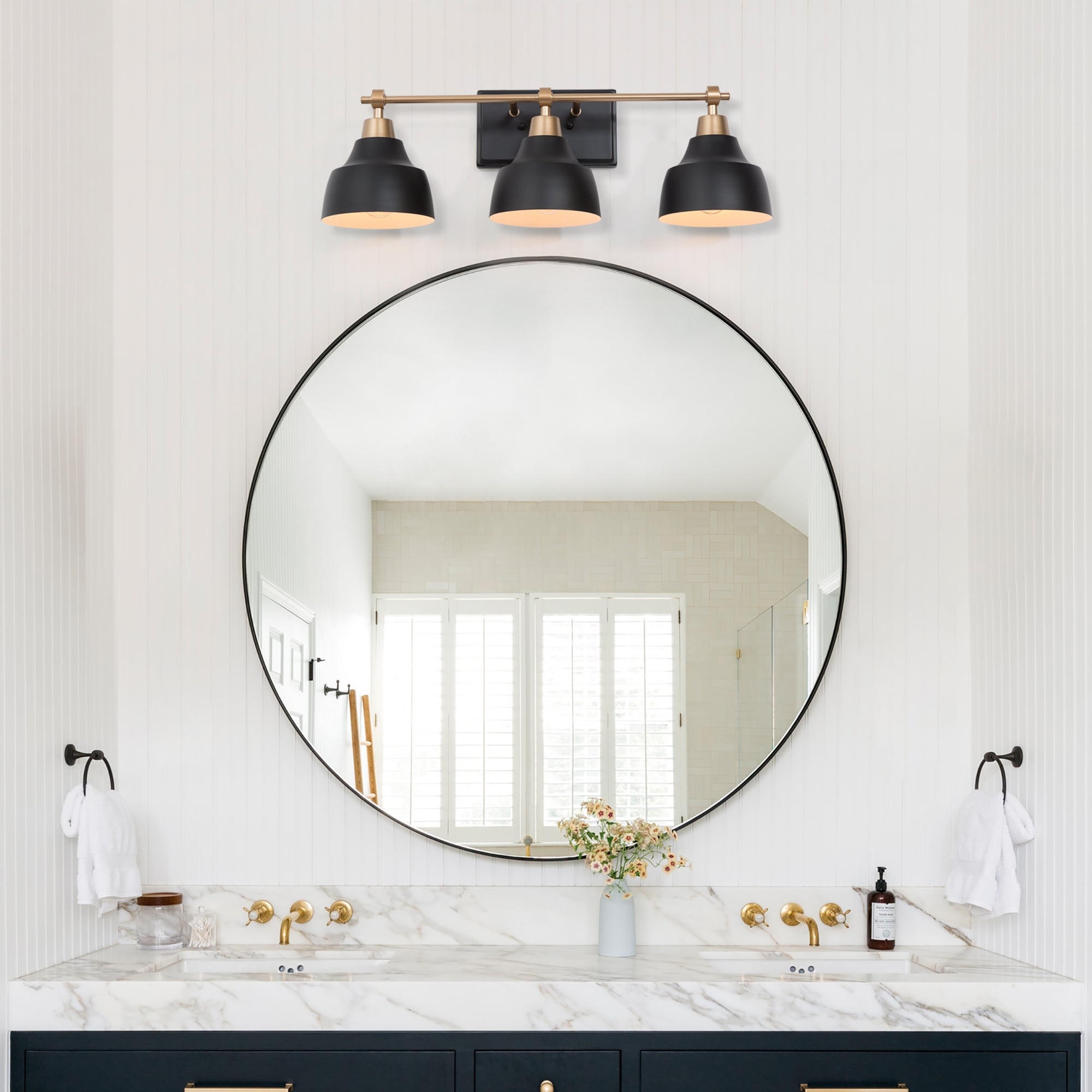 Dimmable bathroom online vanity light