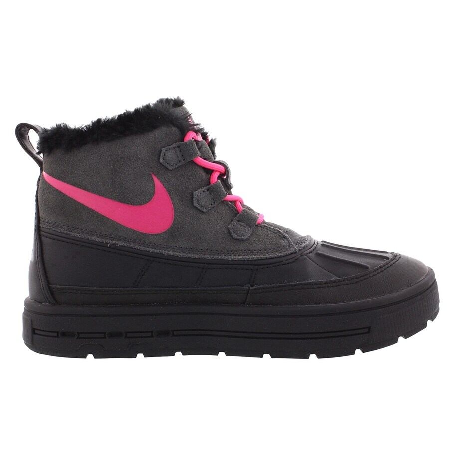 nike boots girl