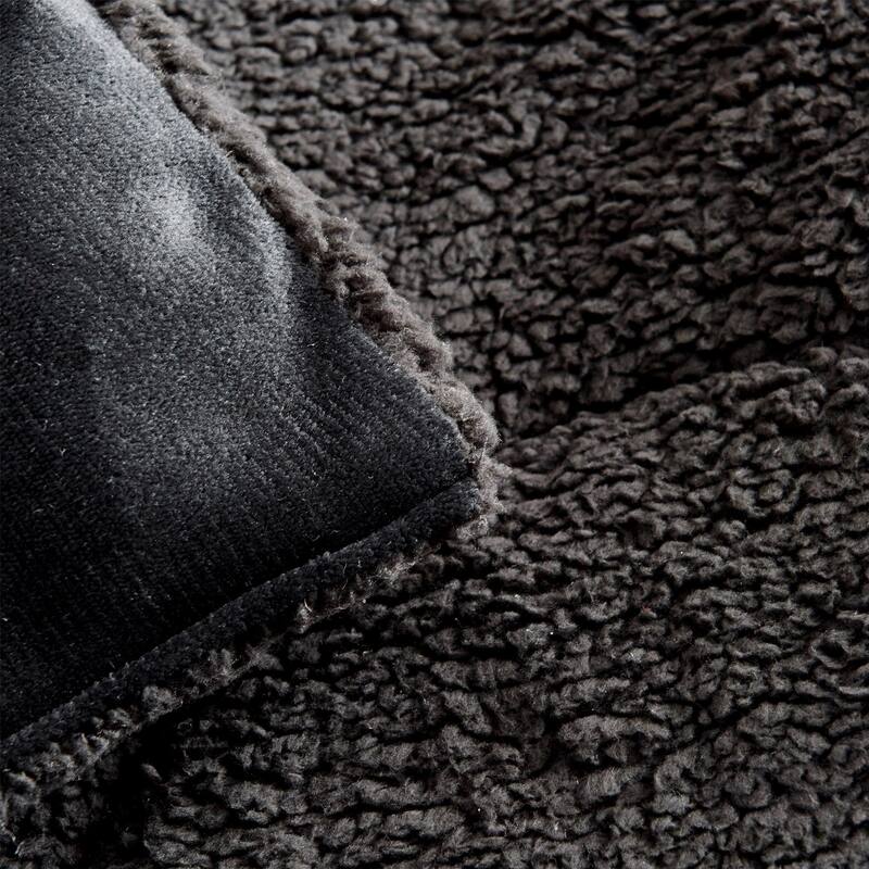 3 piece Fleece/ Sherpa Comforter Set