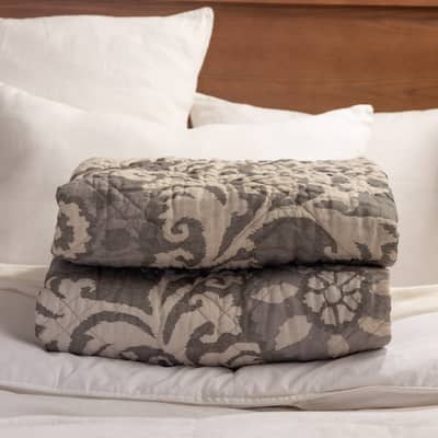 Mirabelle Quilt Set