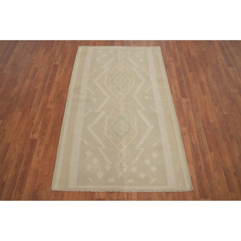 Hand Woven Oriental 100% Wool Carpet Southwestern Tribal Beige & Ivories Kilim Area Rug - 5' 10'' X 3' 8''