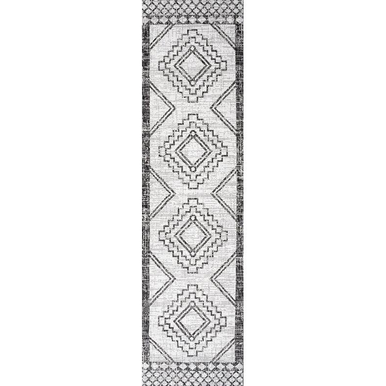 JONATHAN Y Carwa Diamond Tribal Medallion Indoor/Outdoor Area Rug - 2 X 8 - Ivory/Black