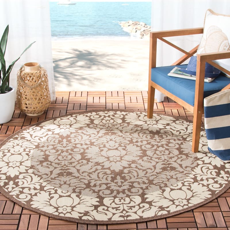 SAFAVIEH Courtyard Peggie Indoor/ Outdoor Patio Backyard Rug - 6'7" Round - Chocolate/Natural