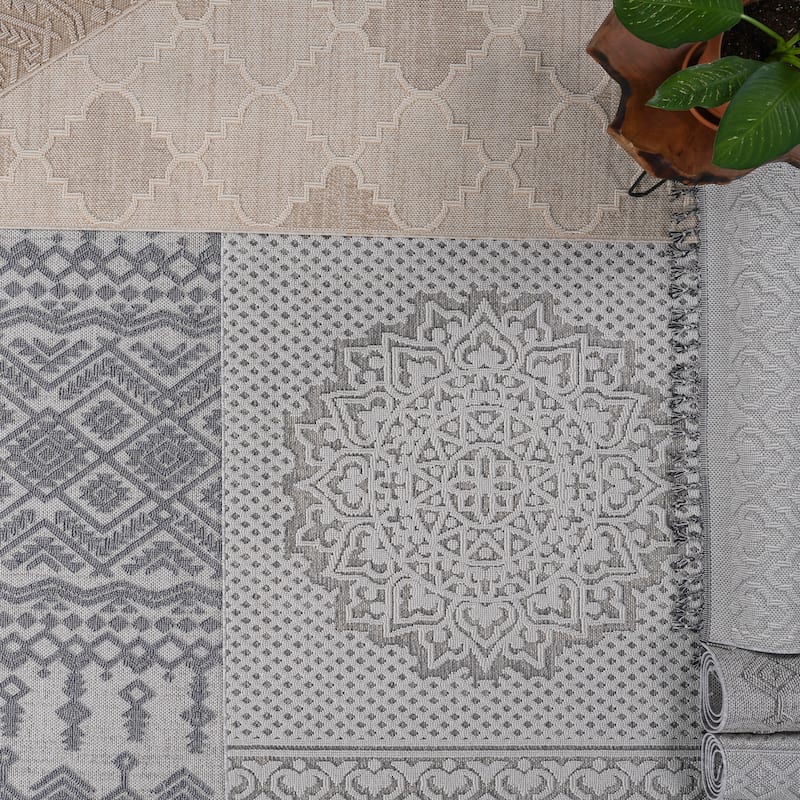 Abstract Area Rug - 8' x 10'