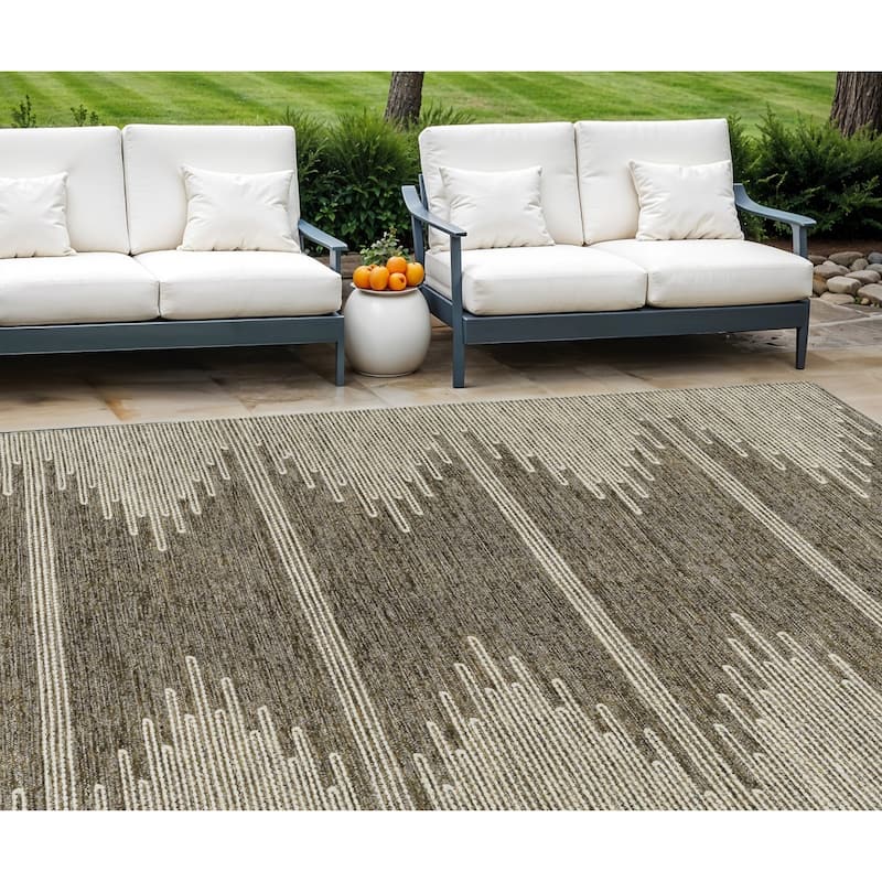 HomeRoots Abstract Transitional Rectangle Outdoor Rug - 9' X 12'