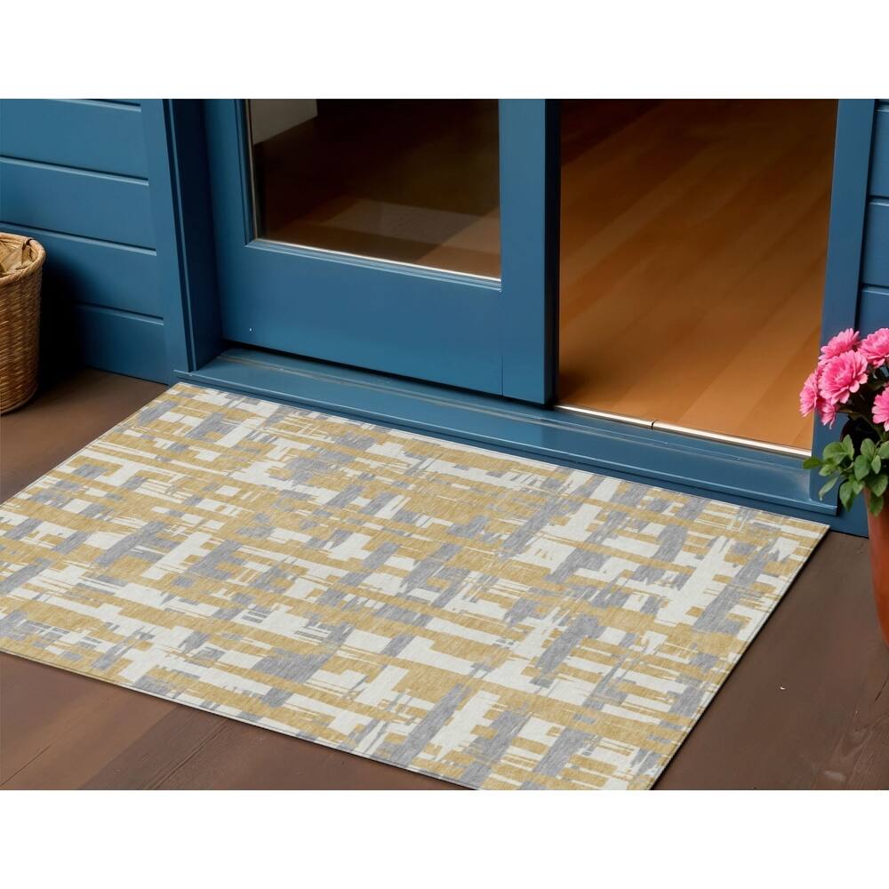 HomeRoots Striped Transitional Rectangle Outdoor Rug