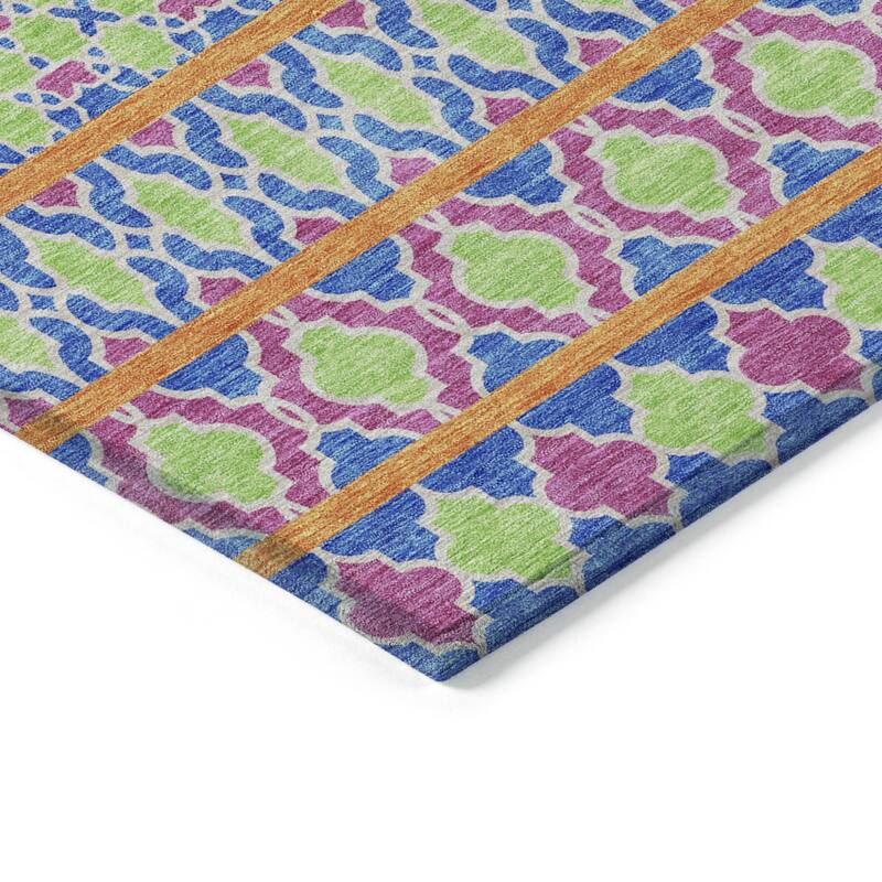 HomeRoots Quatrefoil Transitional Rectangle Outdoor Rug
