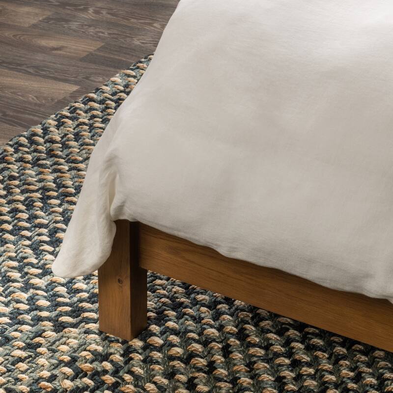 Classic Home Santa Clara Wood Platform Bed