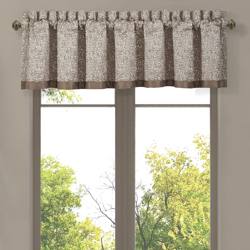 J. Queen New York Cracked Window Straight Valance