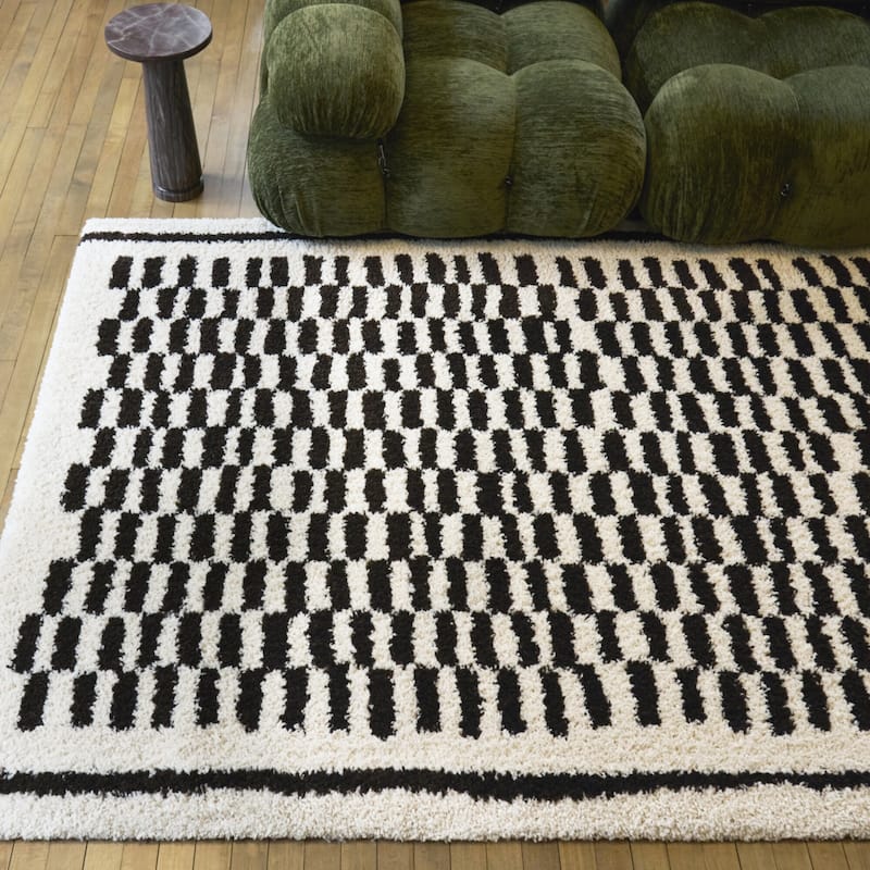 Isabeau Global Checkered Area Rug