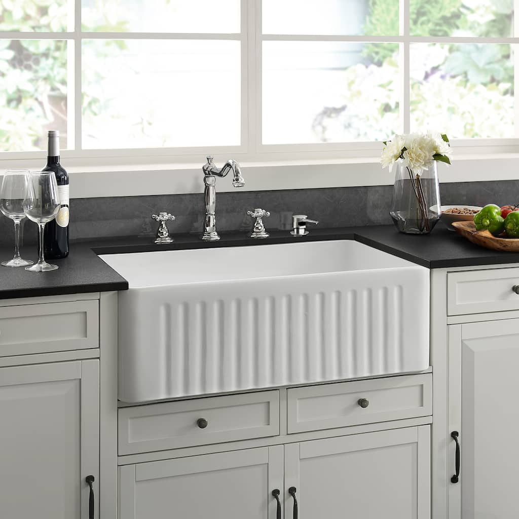 Swiss Madison Limoges 30 x 18 Ceramic, Farmhouse Kitchen Sink with Apron - 18.5" x 30.5" x 10.5"