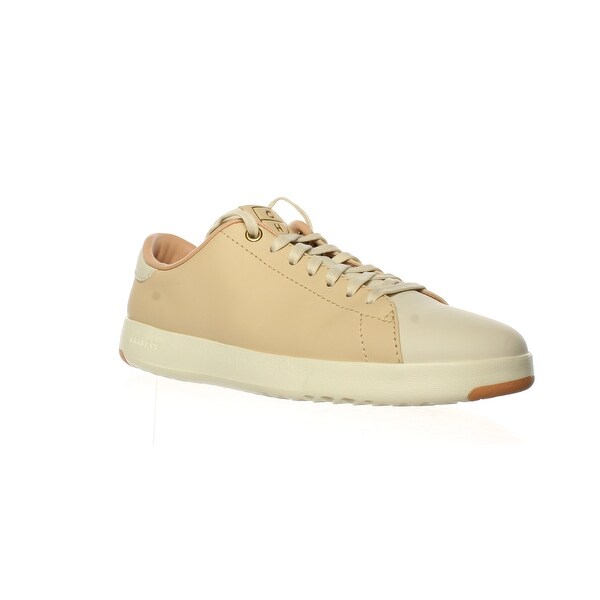 tan tennis shoes