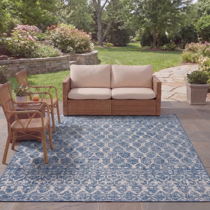 SAFAVIEH Courtyard Jancee Transitional Rug