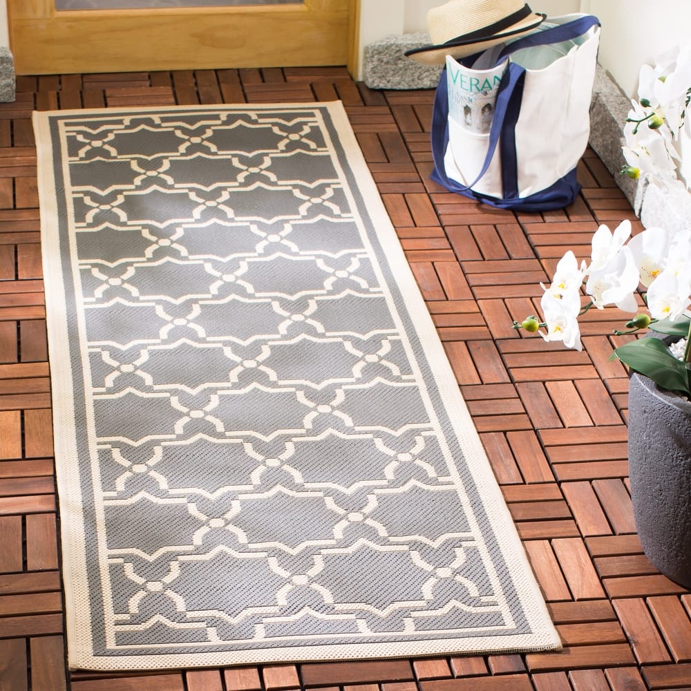 SAFAVIEH Courtyard Thomasina Indoor/ Outdoor Waterproof Patio Backyard Rug