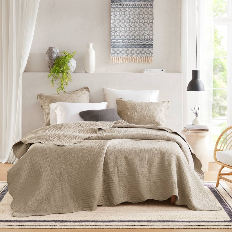 Madison Park Marino 3 Piece Reversible Scalloped Edge Quilt Set - Khaki - Queen