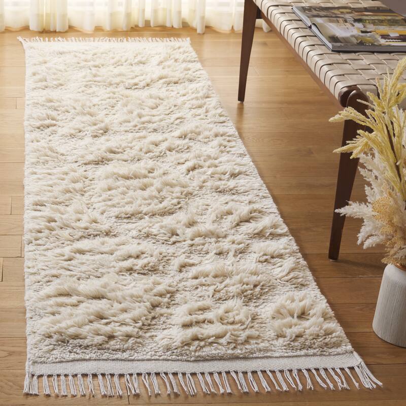 SAFAVIEH Handmade Kenya Jelske Southwestern Wool Rug